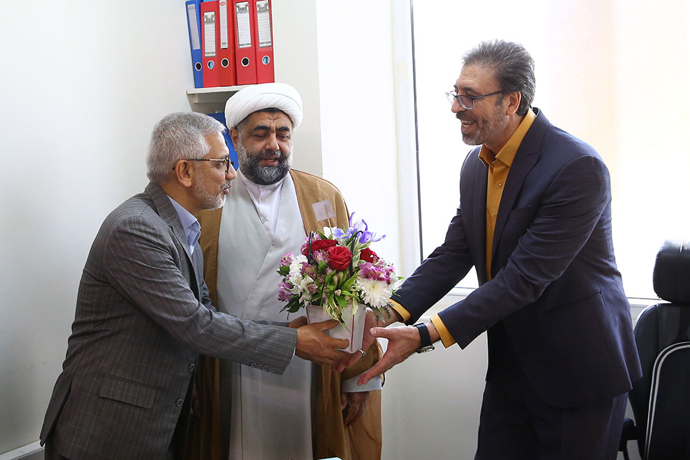 تکریم جانبازان سرافراز وزارت ارتباطات همزمان با روز جانباز