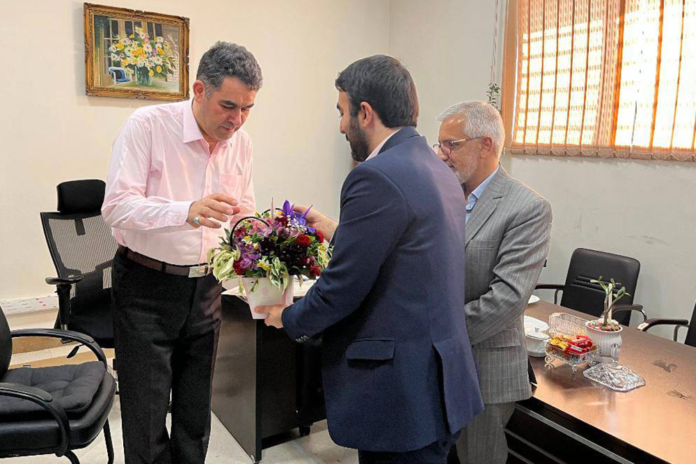 تکریم جانبازان سرافراز وزارت ارتباطات همزمان با روز جانباز