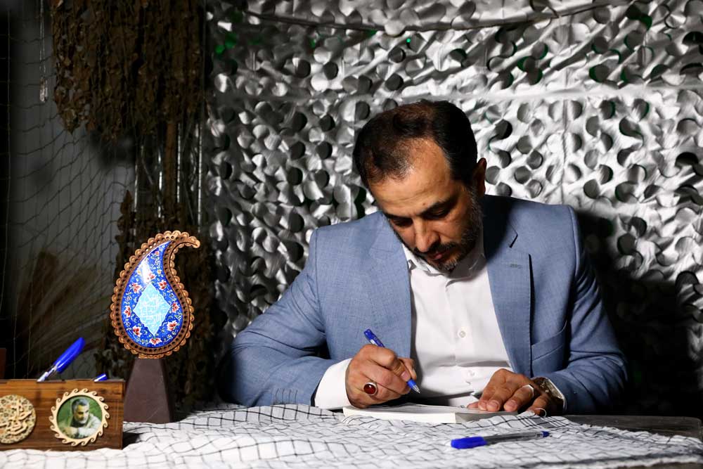 نمایشگاه و رزم نمایش روایت حماسه دفاع مقدس در وزارت ارتباطات