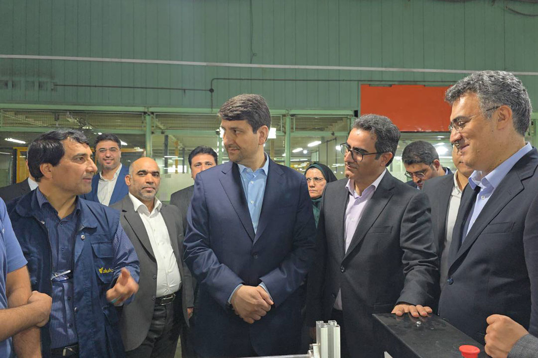 بازدید وزیر ارتباطات از مرکز مبادلات پستی