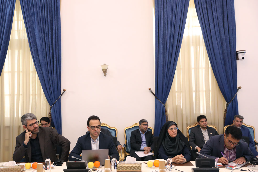 نشست مدیران کل ارتباطات و فناوری اطلاعات استانها با وزیر ارتباطات