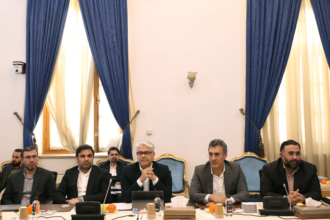 نشست مدیران کل ارتباطات و فناوری اطلاعات استانها با وزیر ارتباطات