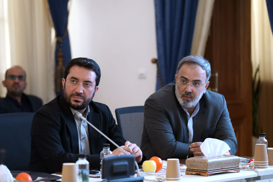 نشست مدیران کل ارتباطات و فناوری اطلاعات استانها با وزیر ارتباطات