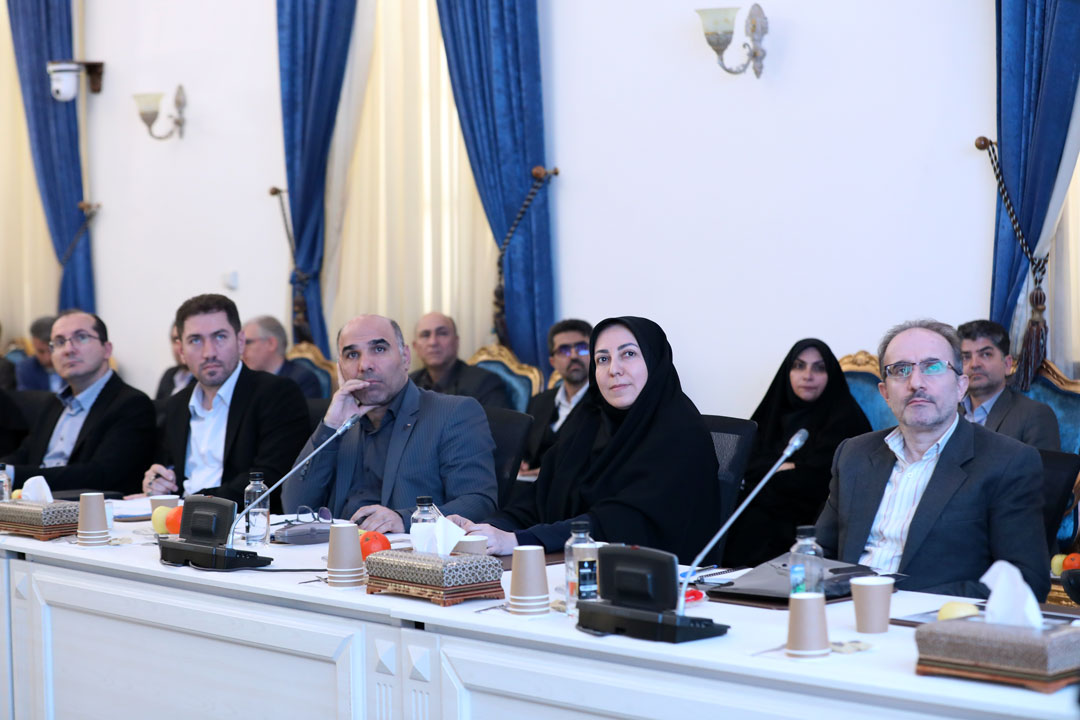 نشست مدیران کل ارتباطات و فناوری اطلاعات استانها با وزیر ارتباطات