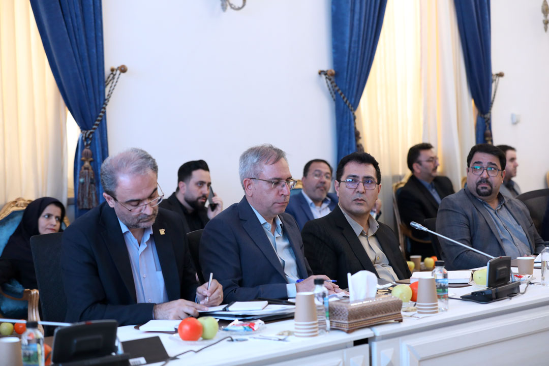 نشست مدیران کل ارتباطات و فناوری اطلاعات استانها با وزیر ارتباطات