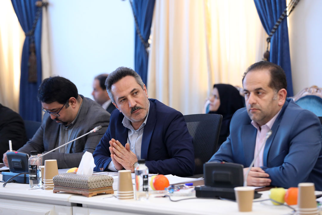 نشست مدیران کل ارتباطات و فناوری اطلاعات استانها با وزیر ارتباطات