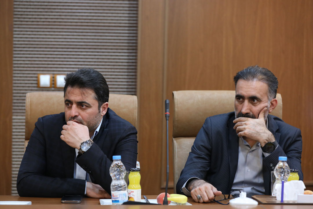 بازدید اعضای فراکسیون تسهیل تجارت و سرمایه‌گذاری مجلس از پژوهشگاه فضایی ایران