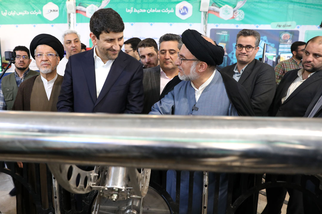 بازدید وزیر ارتباطات از پنجمین نمایشگاه دستاوردهای نهاد وقف