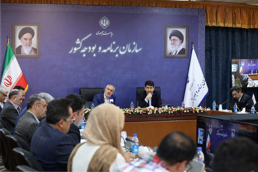 نشست مشترک وزیر ارتباطات و رئیس‌ سازمان برنامه و بودجه با فعالان حوزه اقتصاد دیجیتال