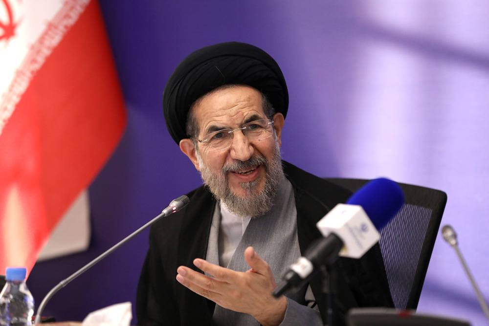 شورای معاونین با حضور امام جمعه موقت تهران