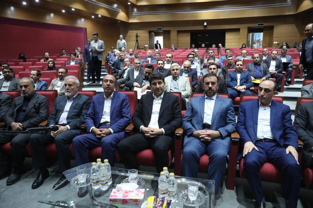 سفر استانی وزیر ارتباطات به استان فارس
