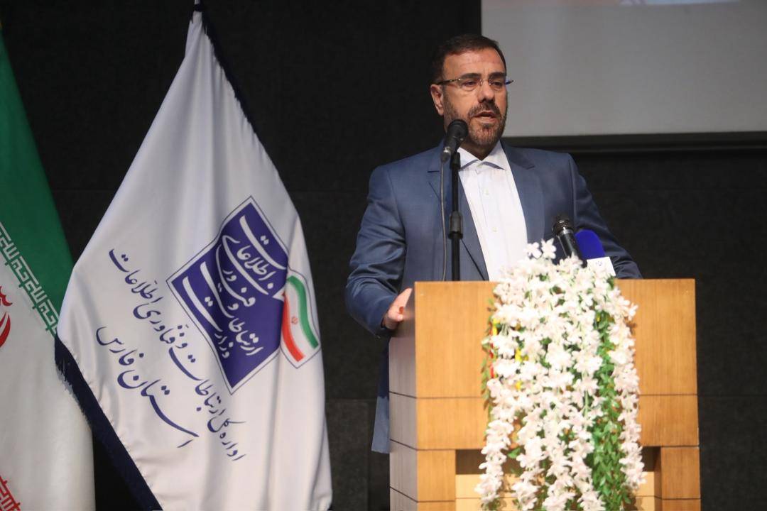 سفر استانی وزیر ارتباطات به استان فارس