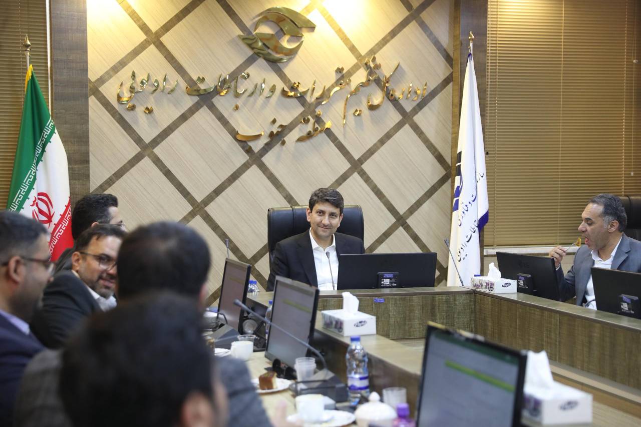 سفر استانی وزیر ارتباطات به استان فارس