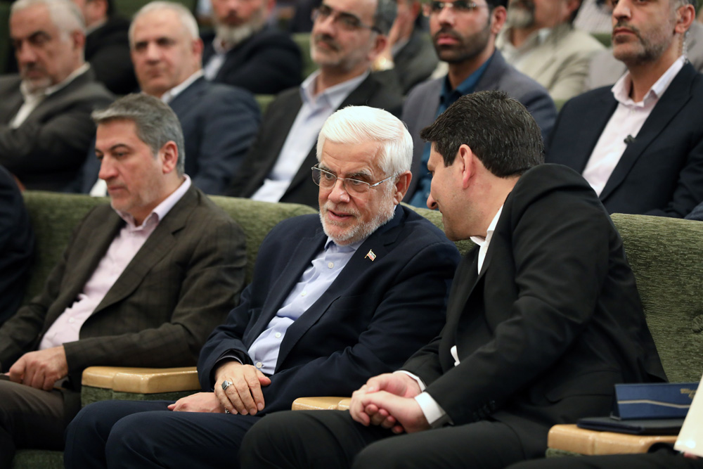 بازدید معاون اول رئیس جمهور از پژوهشگاه فضایی ایران