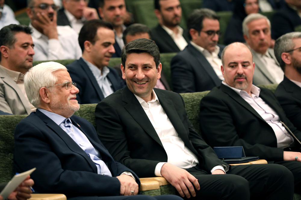 بازدید معاون اول رئیس جمهور از پژوهشگاه فضایی ایران