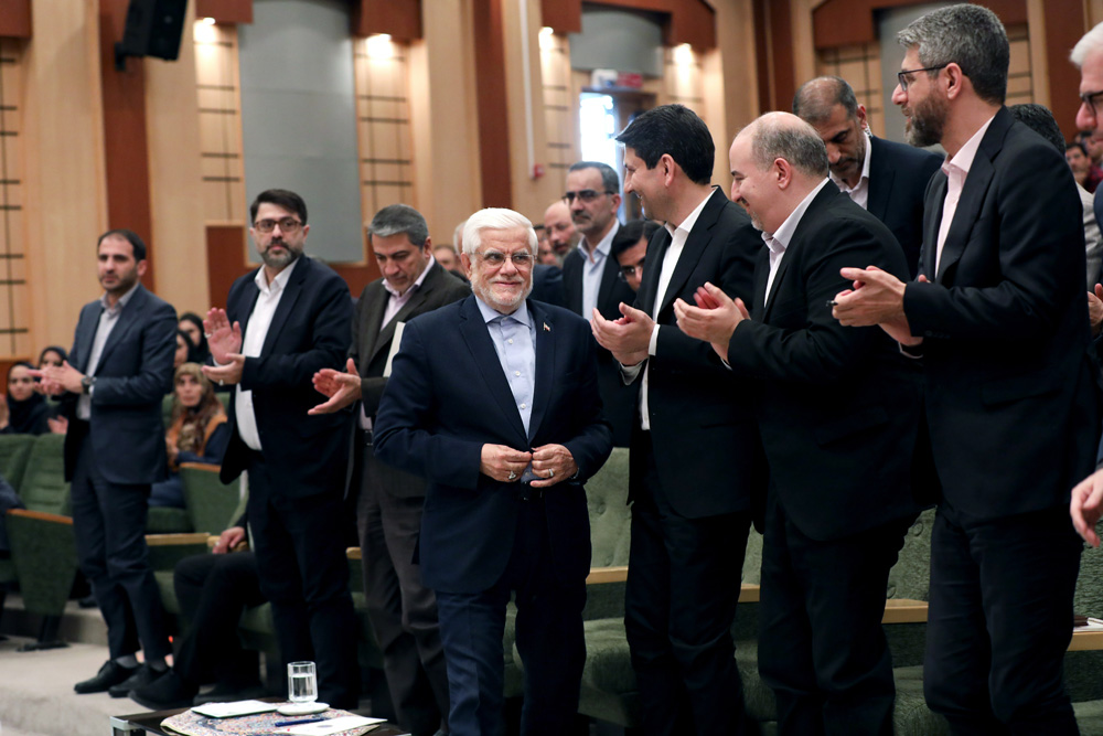 بازدید معاون اول رئیس جمهور از پژوهشگاه فضایی ایران