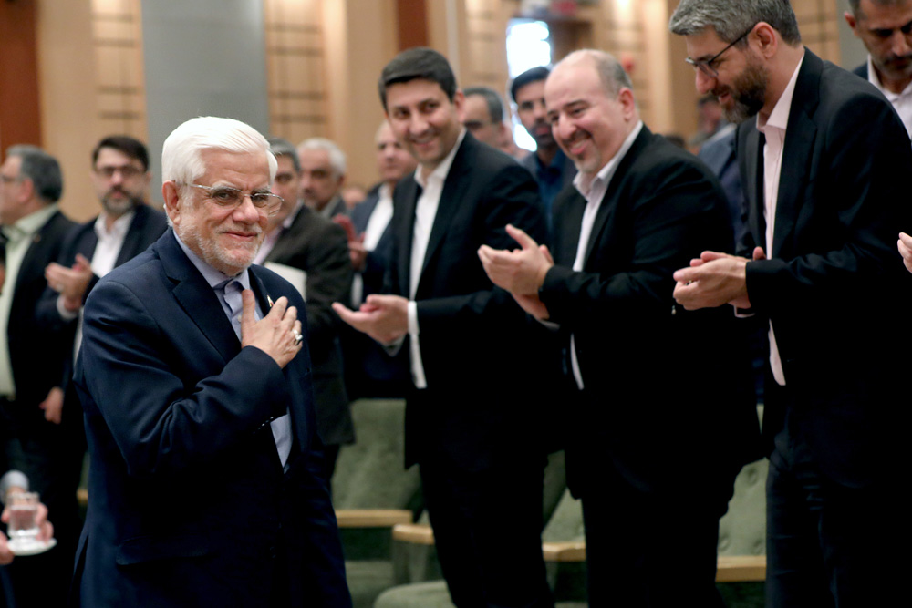 بازدید معاون اول رئیس جمهور از پژوهشگاه فضایی ایران