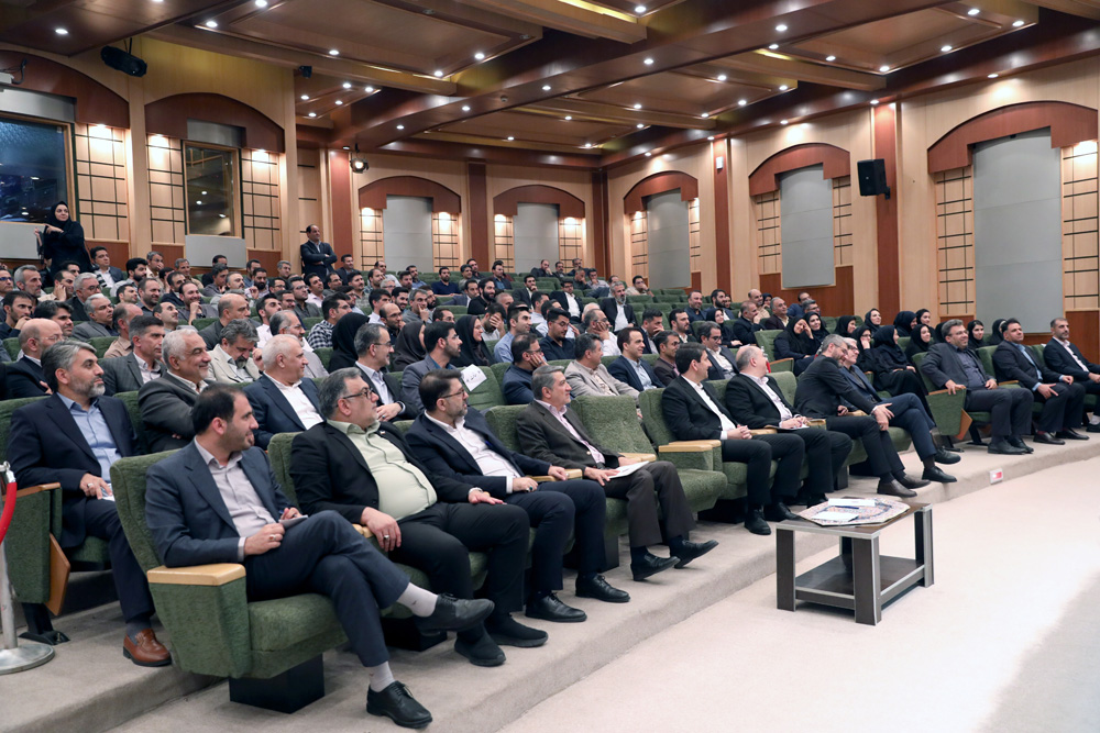 بازدید معاون اول رئیس جمهور از پژوهشگاه فضایی ایران