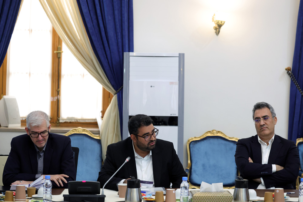 بازدید سرزده رئیس جمهور از وزارت ارتباطات و فناوری اطلاعات