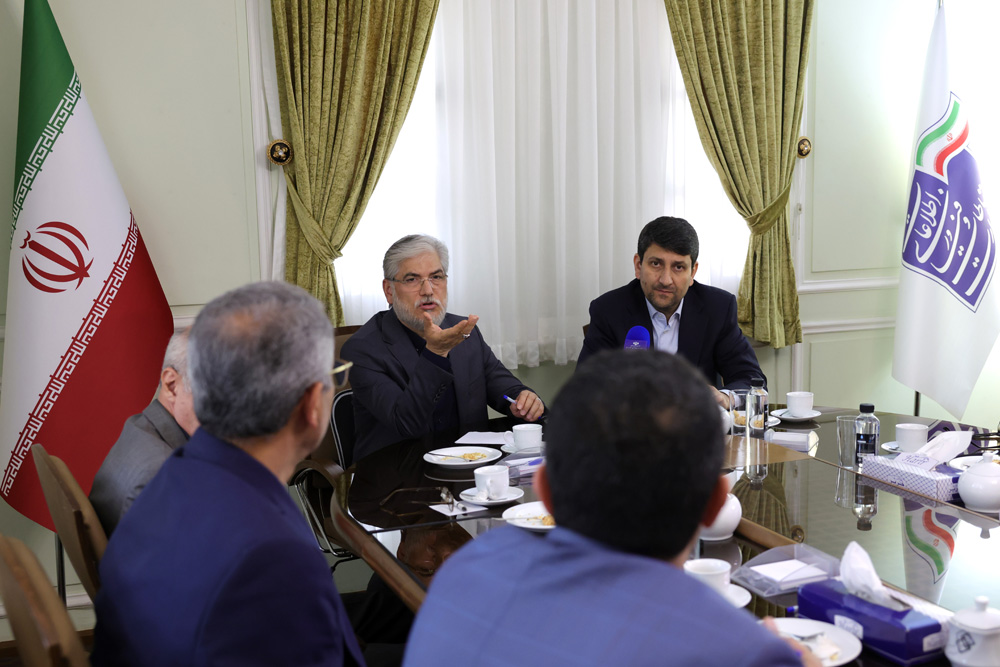 نشست مشترک وزرای علوم و ارتباطات