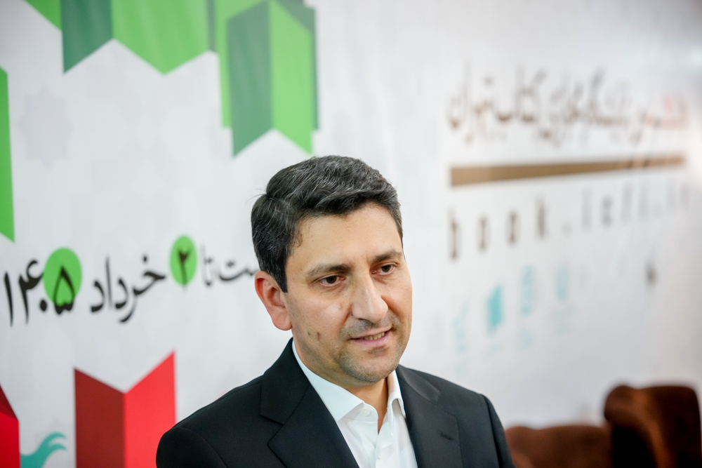 بازدید وزیر ارتباطات از ستاد هفتمین نمایشگاه مجازی کتاب تهران