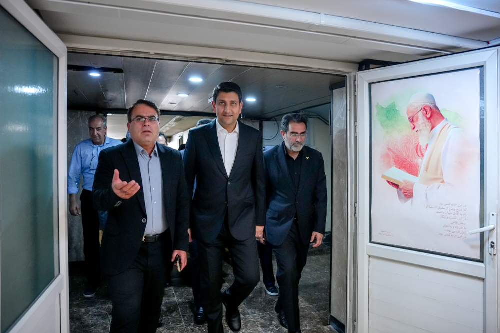 بازدید وزیر ارتباطات از ستاد هفتمین نمایشگاه مجازی کتاب تهران