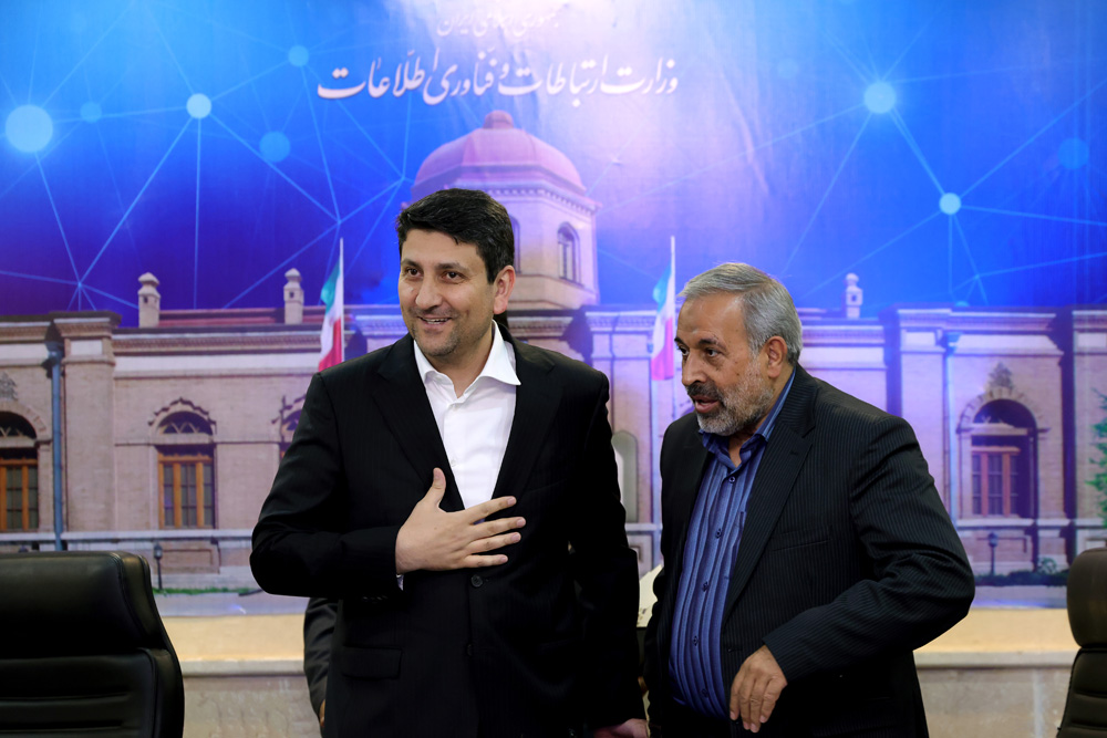 دیدار مجمع نمایندگان استان تهران با وزیر ارتباطات و فناوری اطلاعات