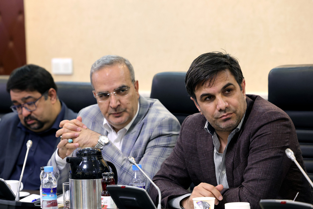 دیدار مجمع نمایندگان استان تهران با وزیر ارتباطات و فناوری اطلاعات