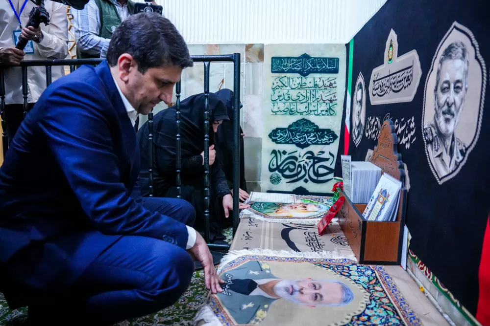 سفر وزیر ارتباطات به قم