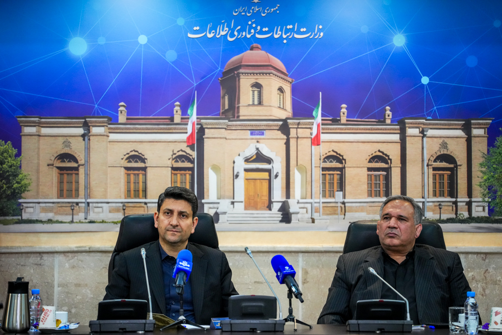 جلسه کمیسیون اقتصادی مجلس شورای اسلامی با وزیر ارتباطات