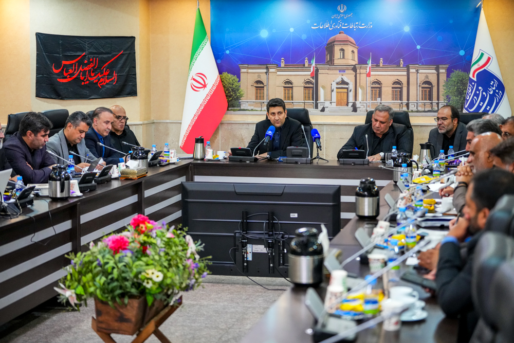 جلسه کمیسیون اقتصادی مجلس شورای اسلامی با وزیر ارتباطات