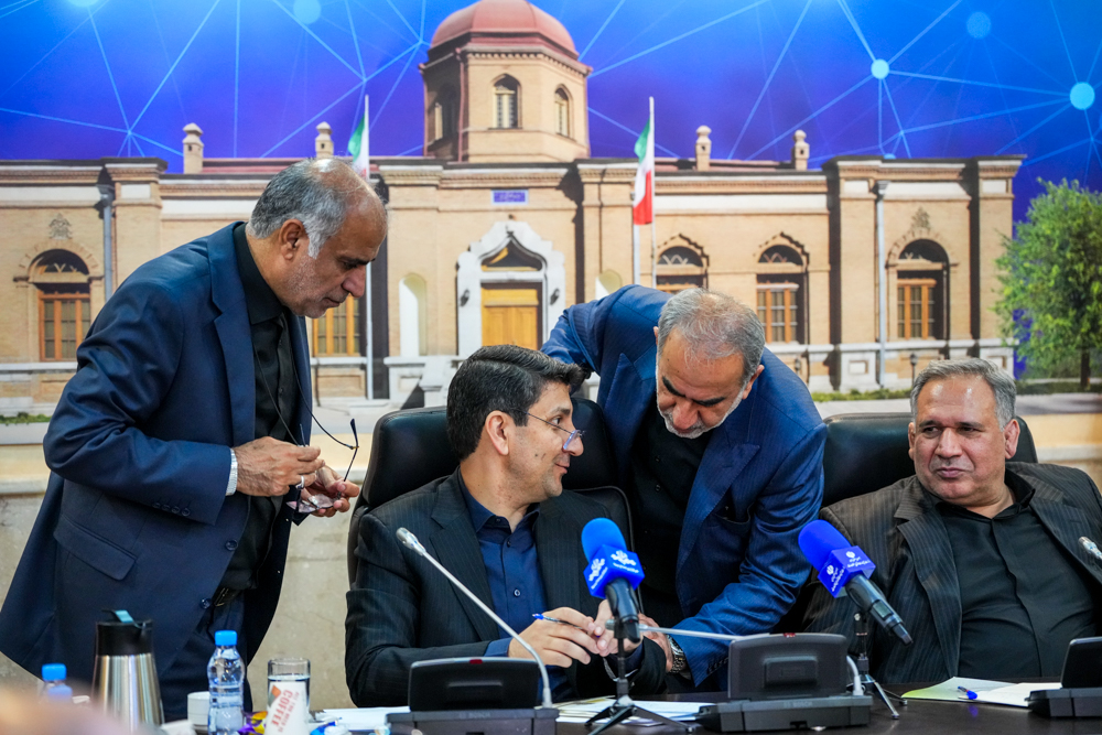 جلسه کمیسیون اقتصادی مجلس شورای اسلامی با وزیر ارتباطات