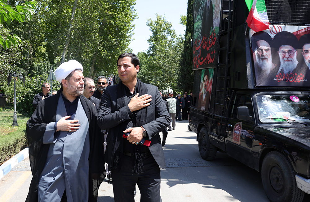 گردهمایی بزرگ عاشورائیان خانواده ارتباطات