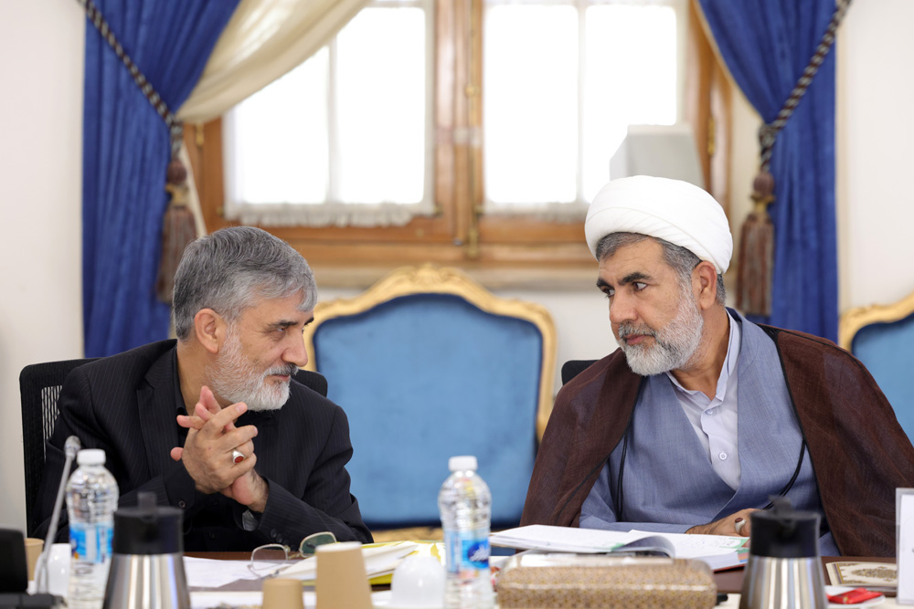 نشست وزیر ارتباطات با اعضای کمیسیون اصل نود مجلس شورای اسلامی