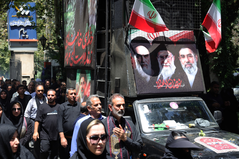 گردهمایی بزرگ عاشورائیان خانواده ارتباطات