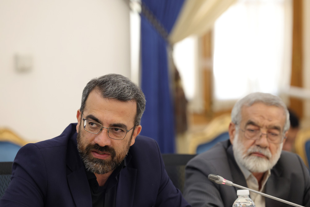 جلسه کمیسیون شوراها و امورداخلی کشور مجلس شورای اسلامی با وزیر ارتباطات