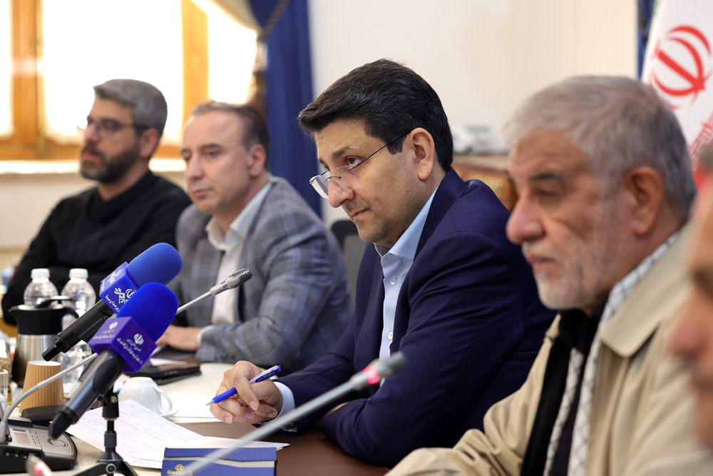 جلسه کمیسیون شوراها و امورداخلی کشور مجلس شورای اسلامی با وزیر ارتباطات
