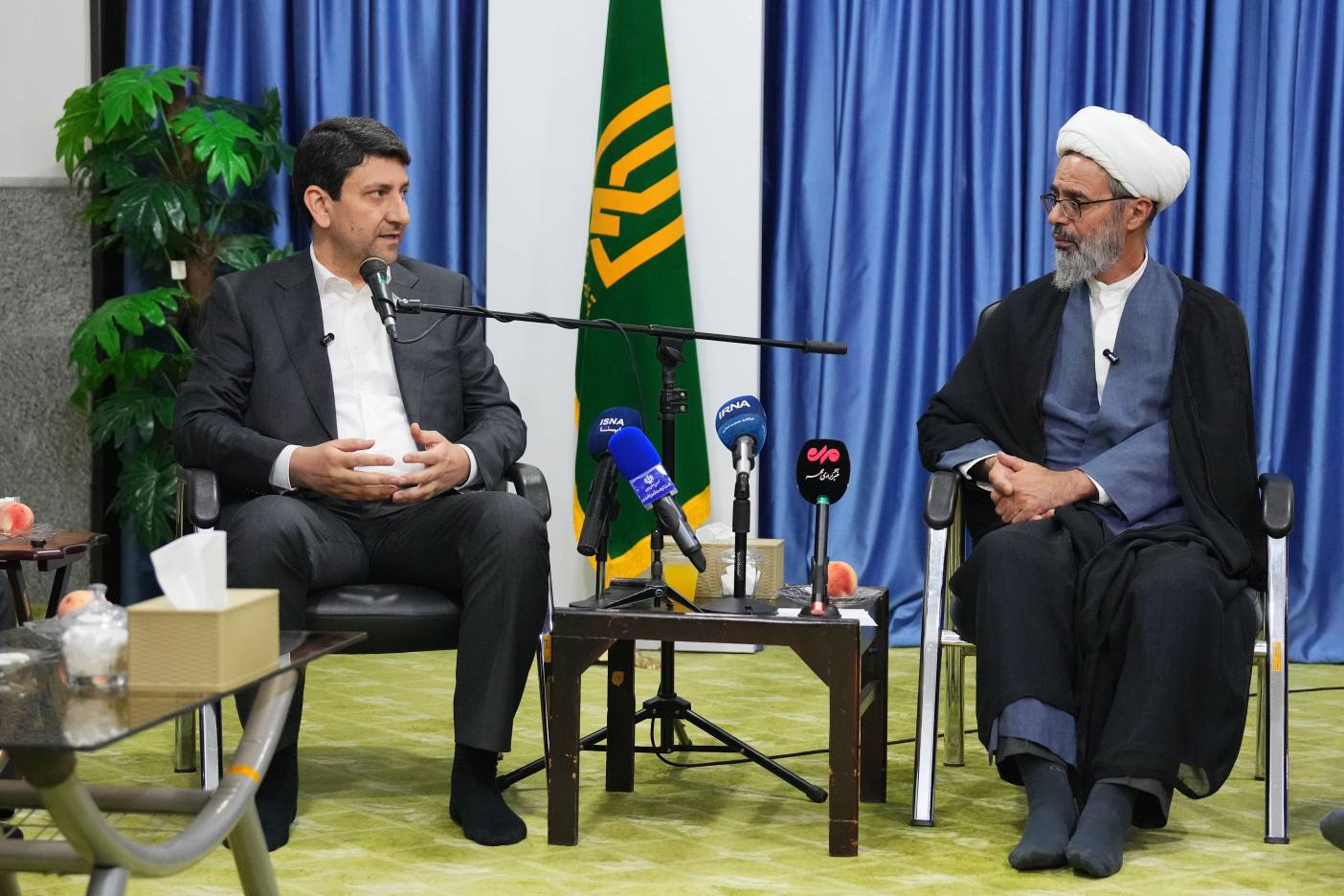 دیدار وزیر ارتباطات با نماینده ولی فقیه در خراسان شمالی