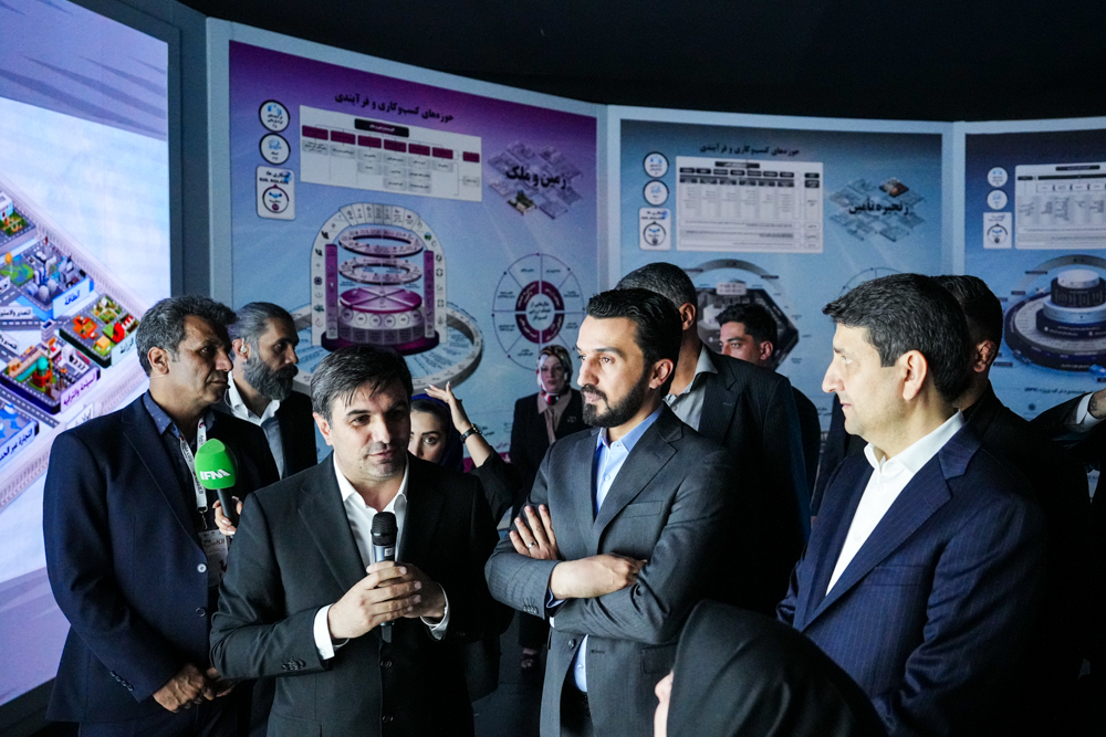 افتتاح نمایشگاه الکامپ با حضور وزرای ارتباطات ایران و عراق