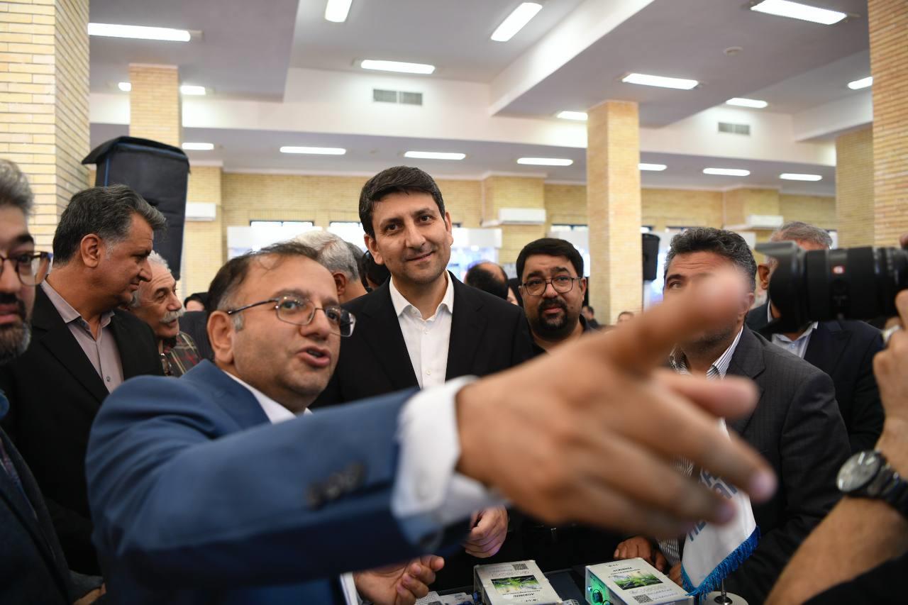 سفر استانی وزیر ارتباطات به استان اصفهان