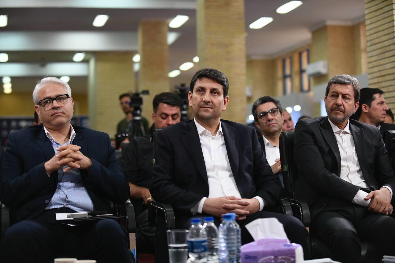 سفر استانی وزیر ارتباطات به استان اصفهان