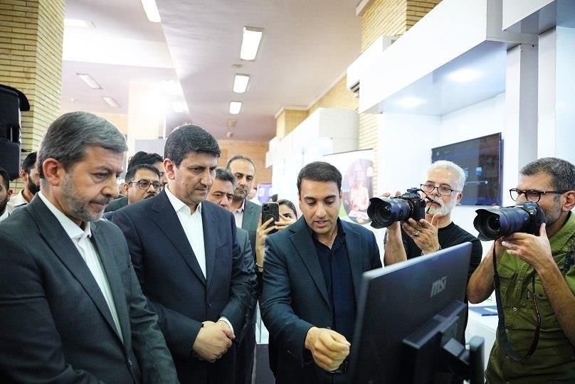 سفر استانی وزیر ارتباطات به استان اصفهان
