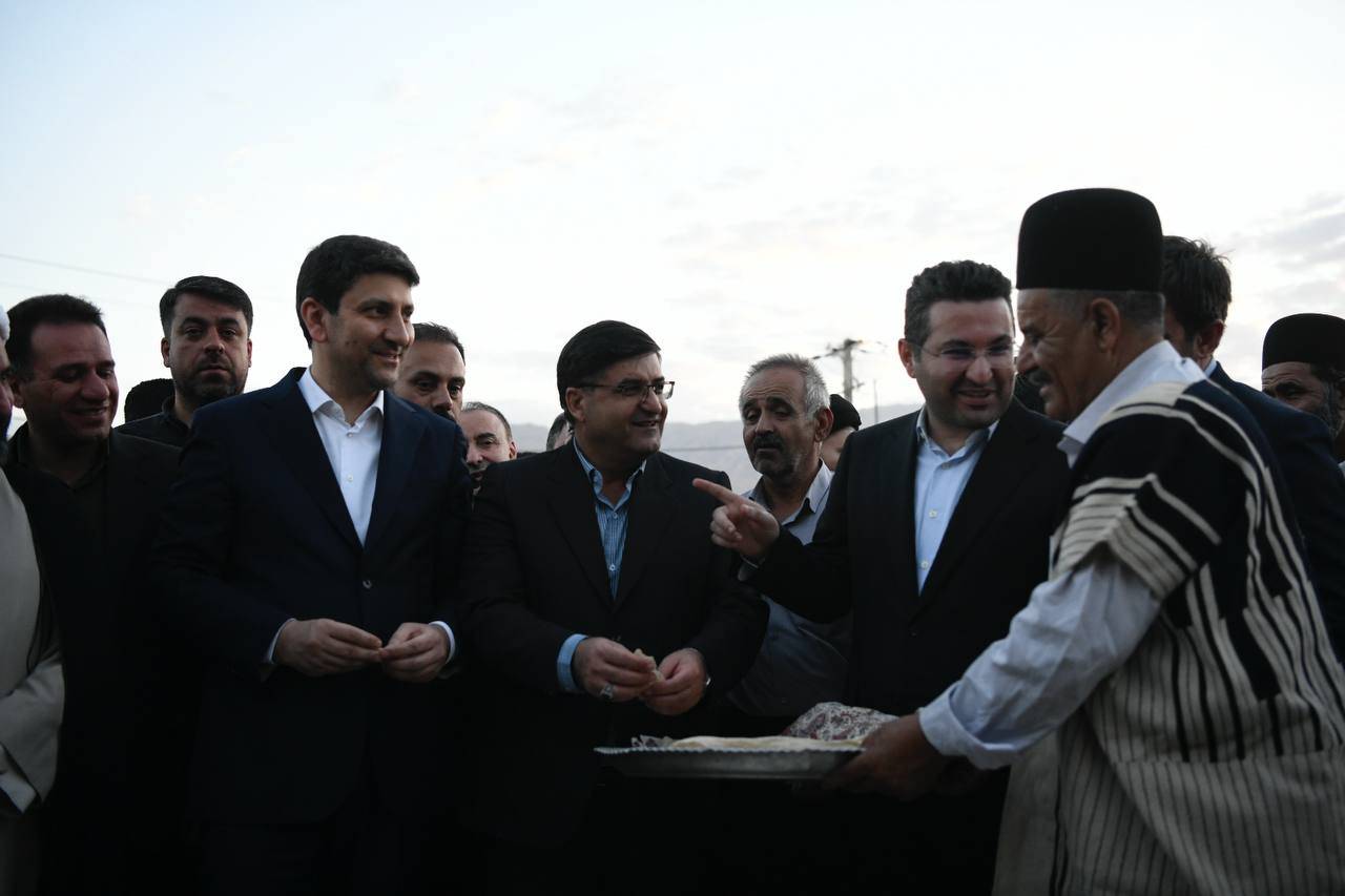 سفر وزیر ارتباطات به استان چهارمحال و بختیاری
