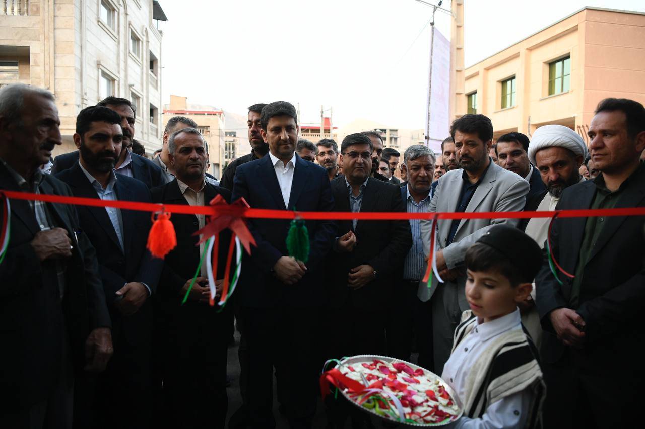سفر وزیر ارتباطات به استان چهارمحال و بختیاری