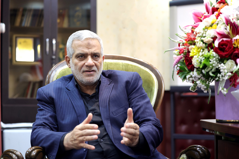 بازدید وزیر ارتباطات از خبرگزاری تسنیم به مناسبت روز خبرنگار