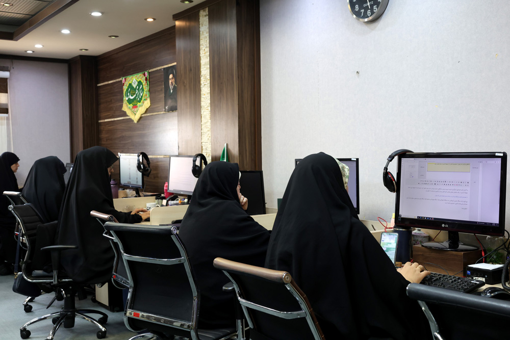 بازدید وزیر ارتباطات از خبرگزاری تسنیم به مناسبت روز خبرنگار