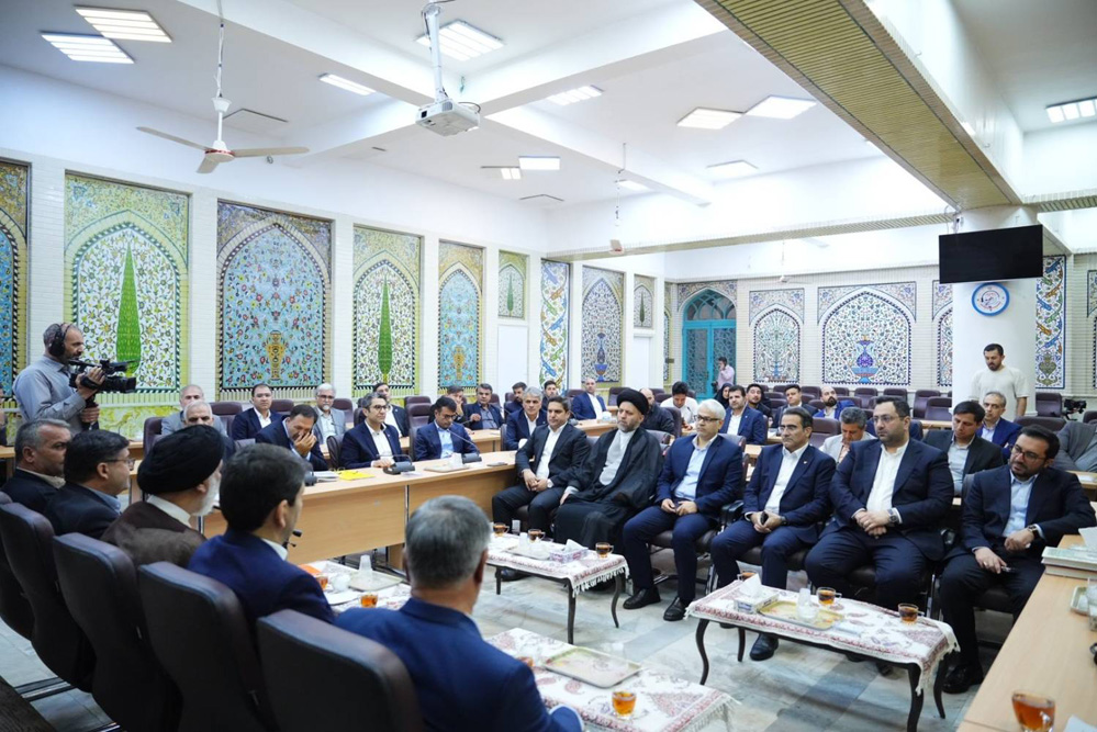 سفر وزیر ارتباطات به استان چهارمحال و بختیاری