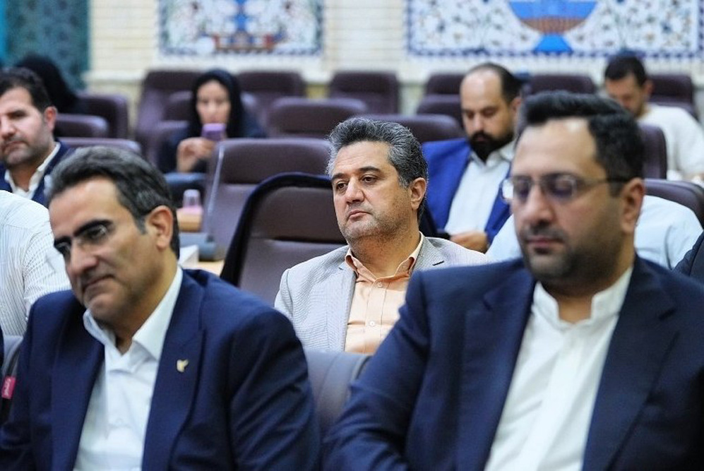 سفر وزیر ارتباطات به استان چهارمحال و بختیاری