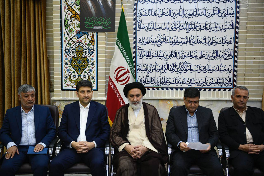 سفر وزیر ارتباطات به استان چهارمحال و بختیاری