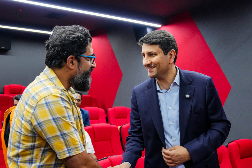بازدید وزیر ارتباطات از «کارستان هنرستان»